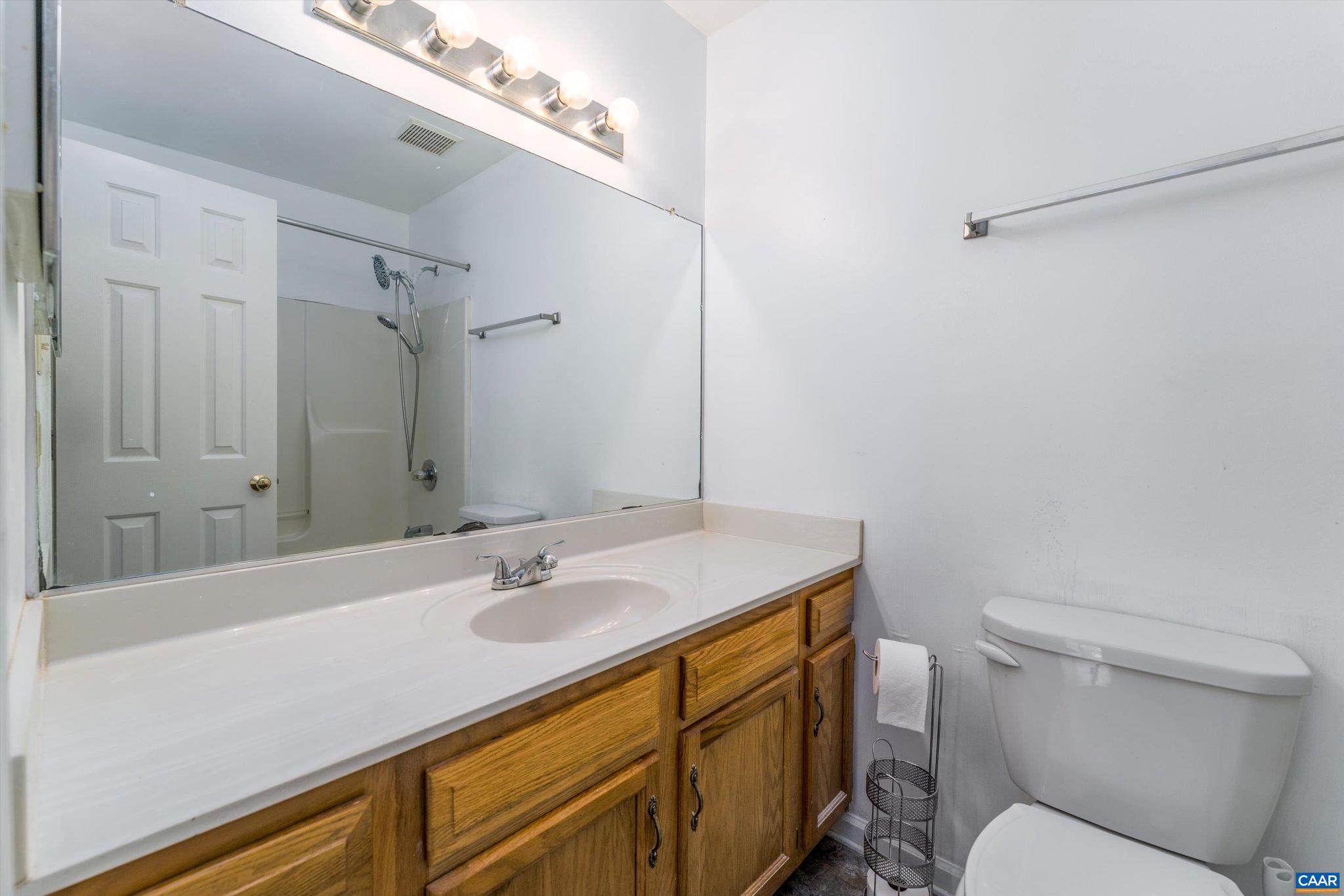 LAKE MONTICELLO - Residential