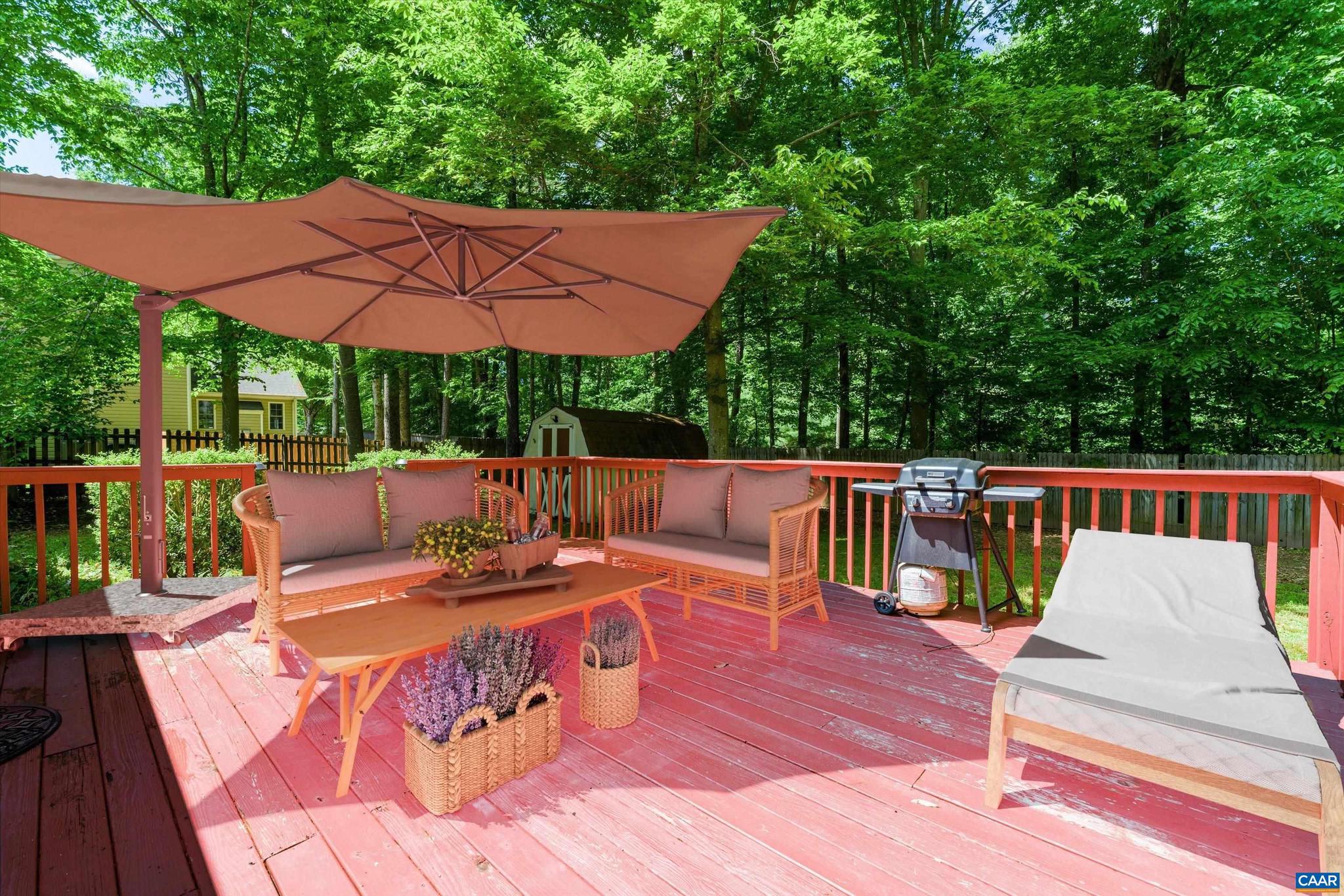 LAKE MONTICELLO - Residential