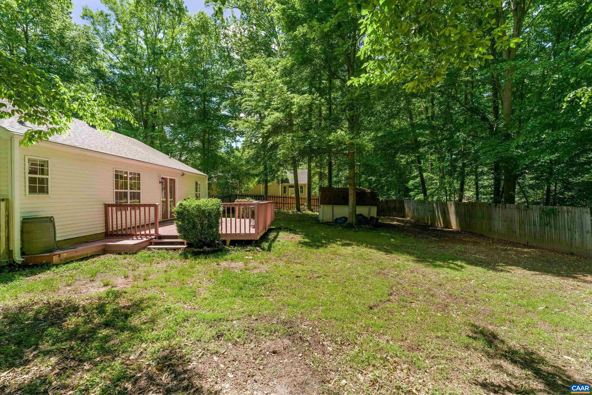 LAKE MONTICELLO - Residential