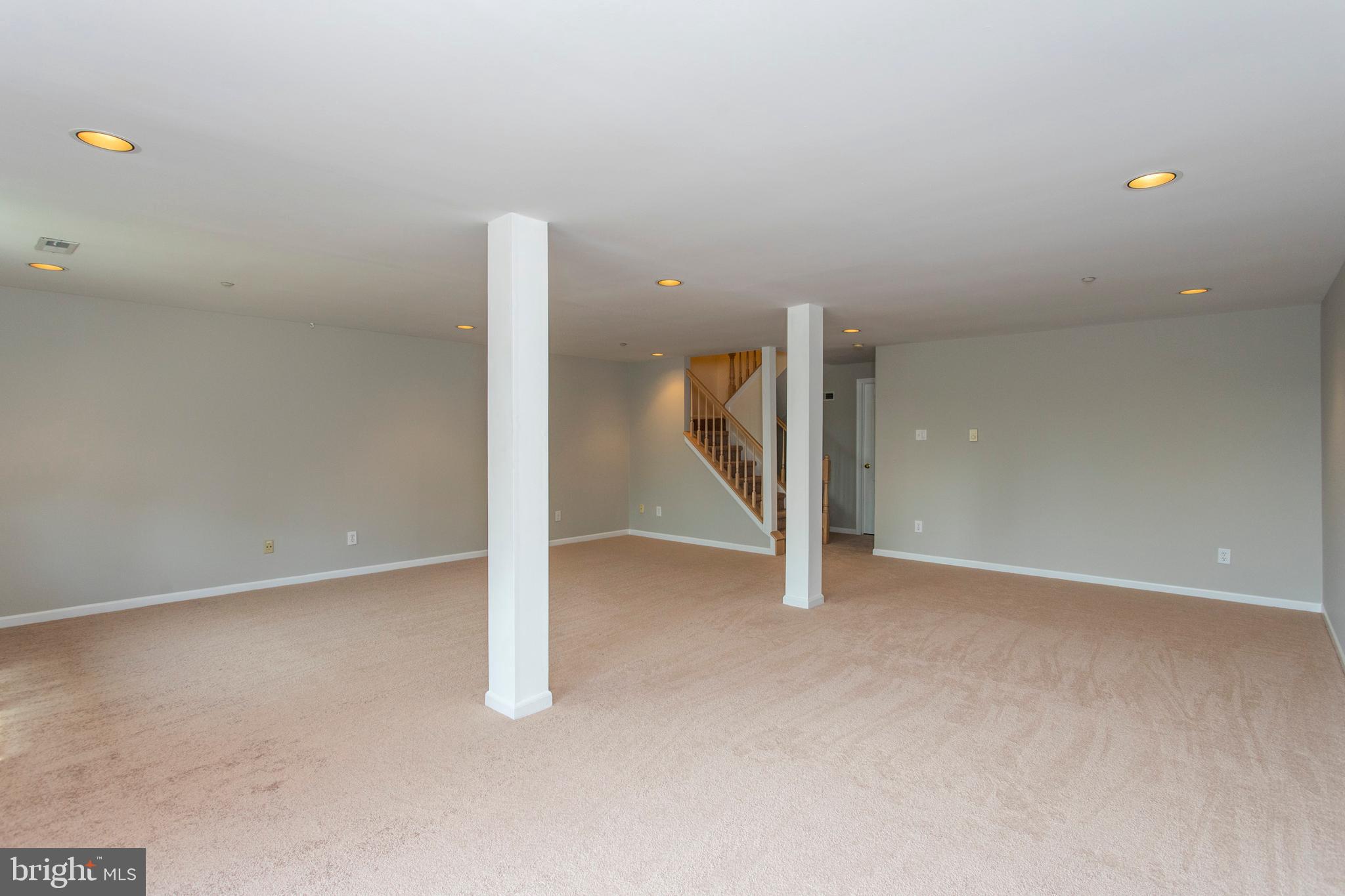 REBEL HILL - Residential