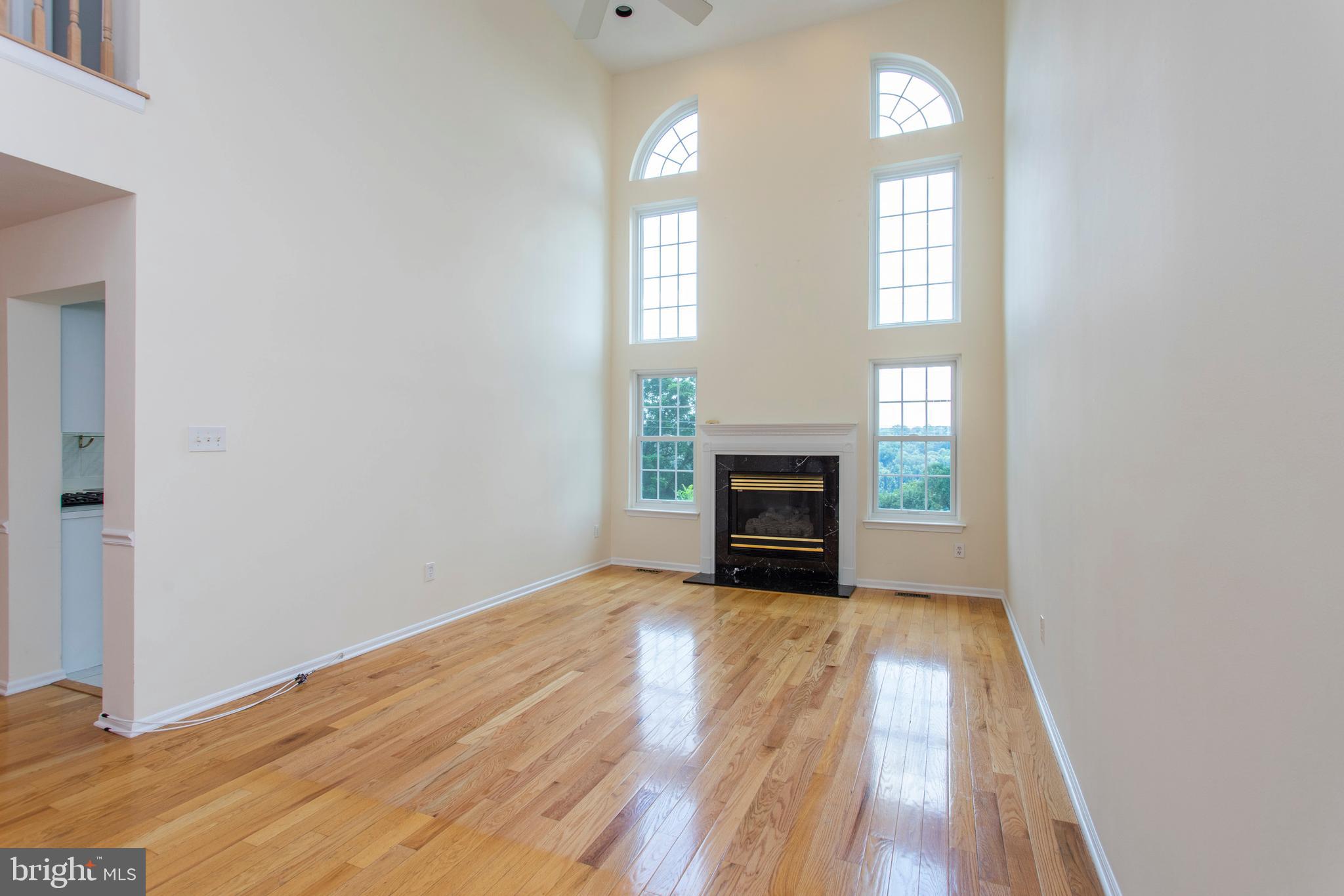 REBEL HILL - Residential