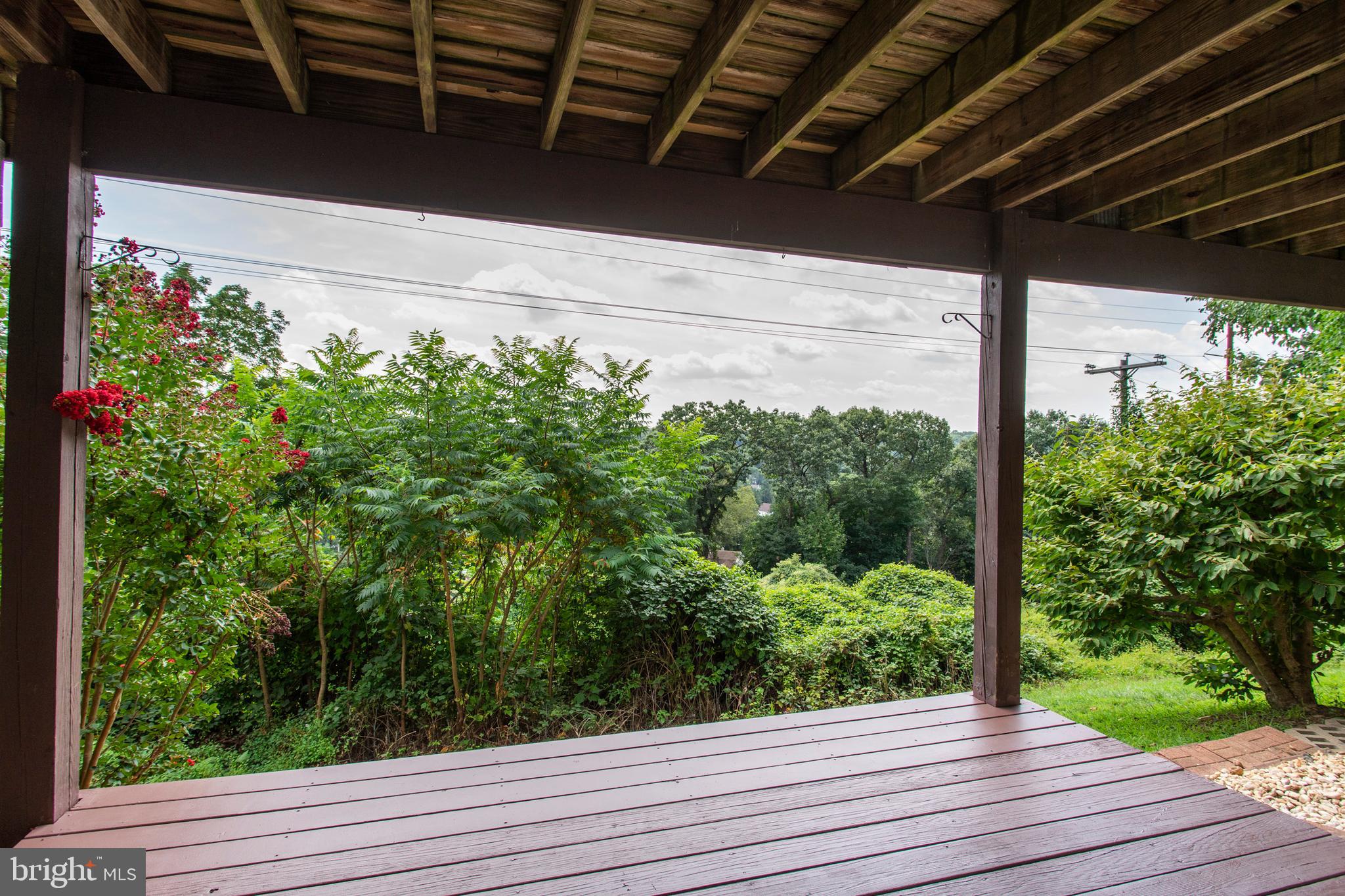 REBEL HILL - Residential