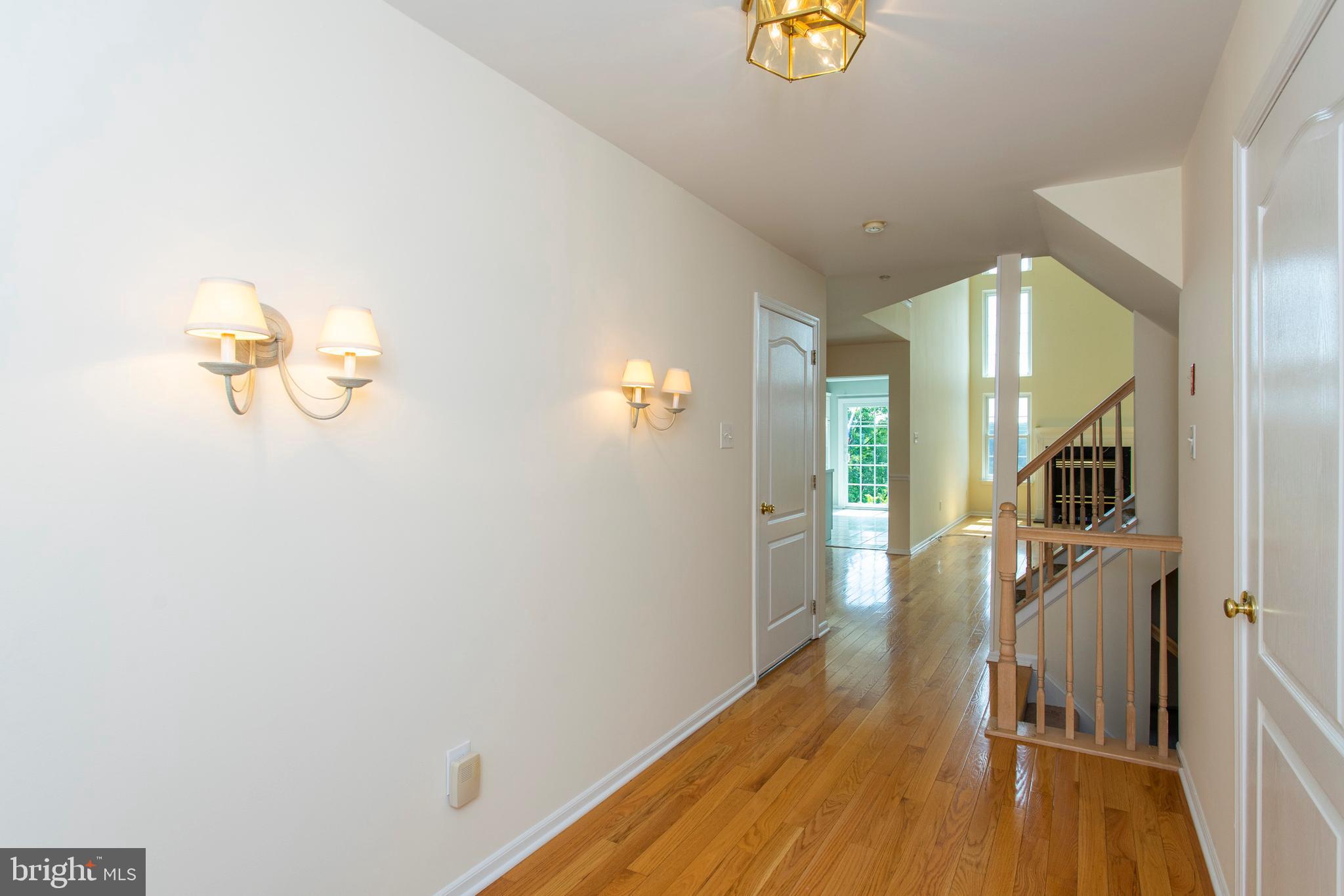 REBEL HILL - Residential