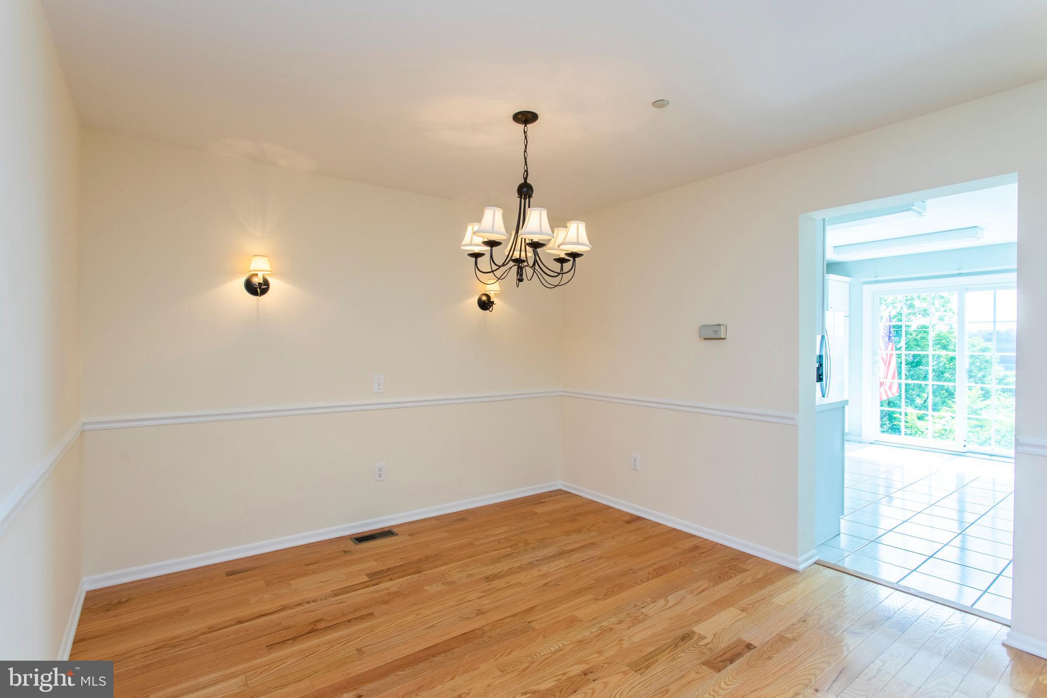 REBEL HILL - Residential