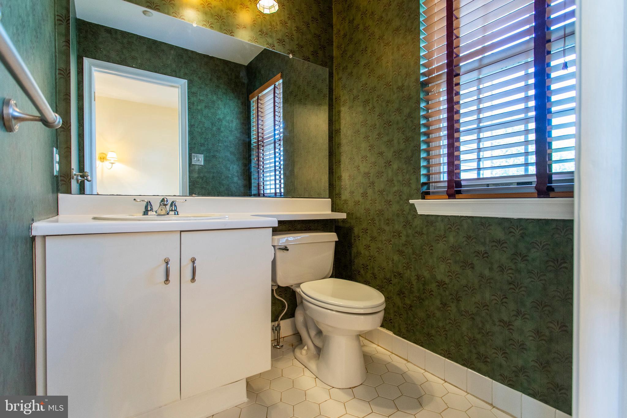 REBEL HILL - Residential