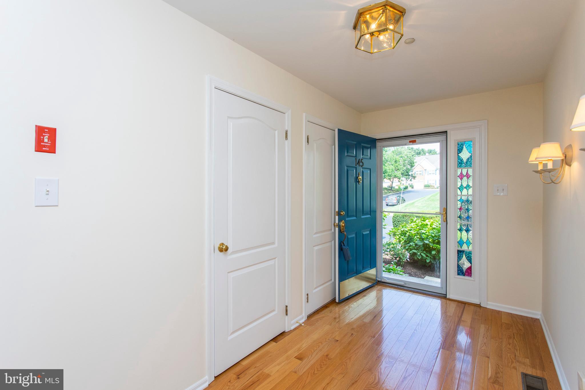 REBEL HILL - Residential