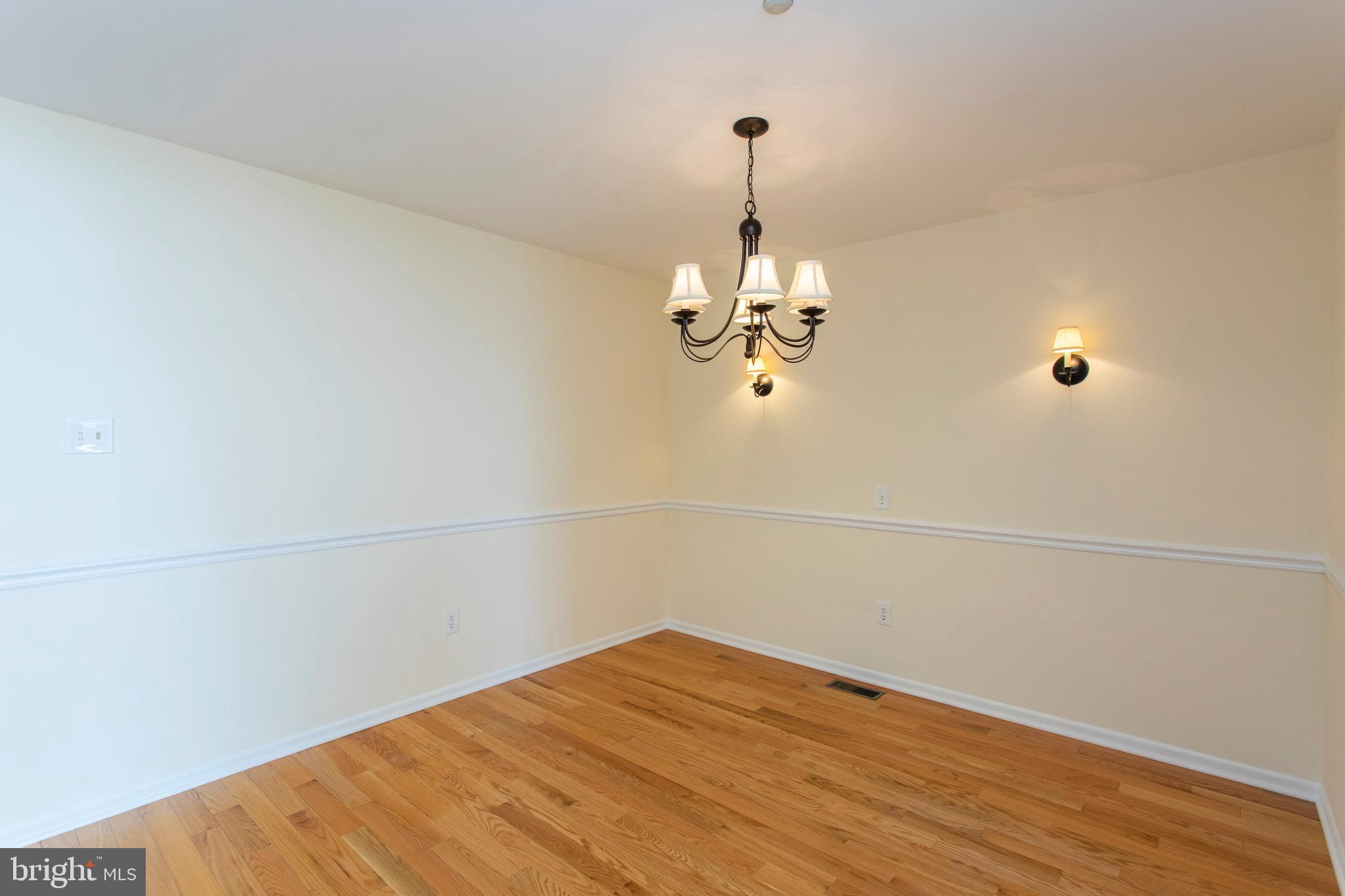 REBEL HILL - Residential