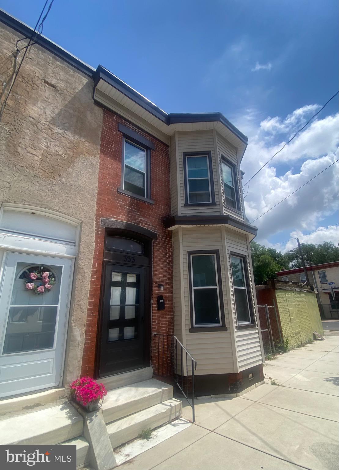 333 VINE STREET