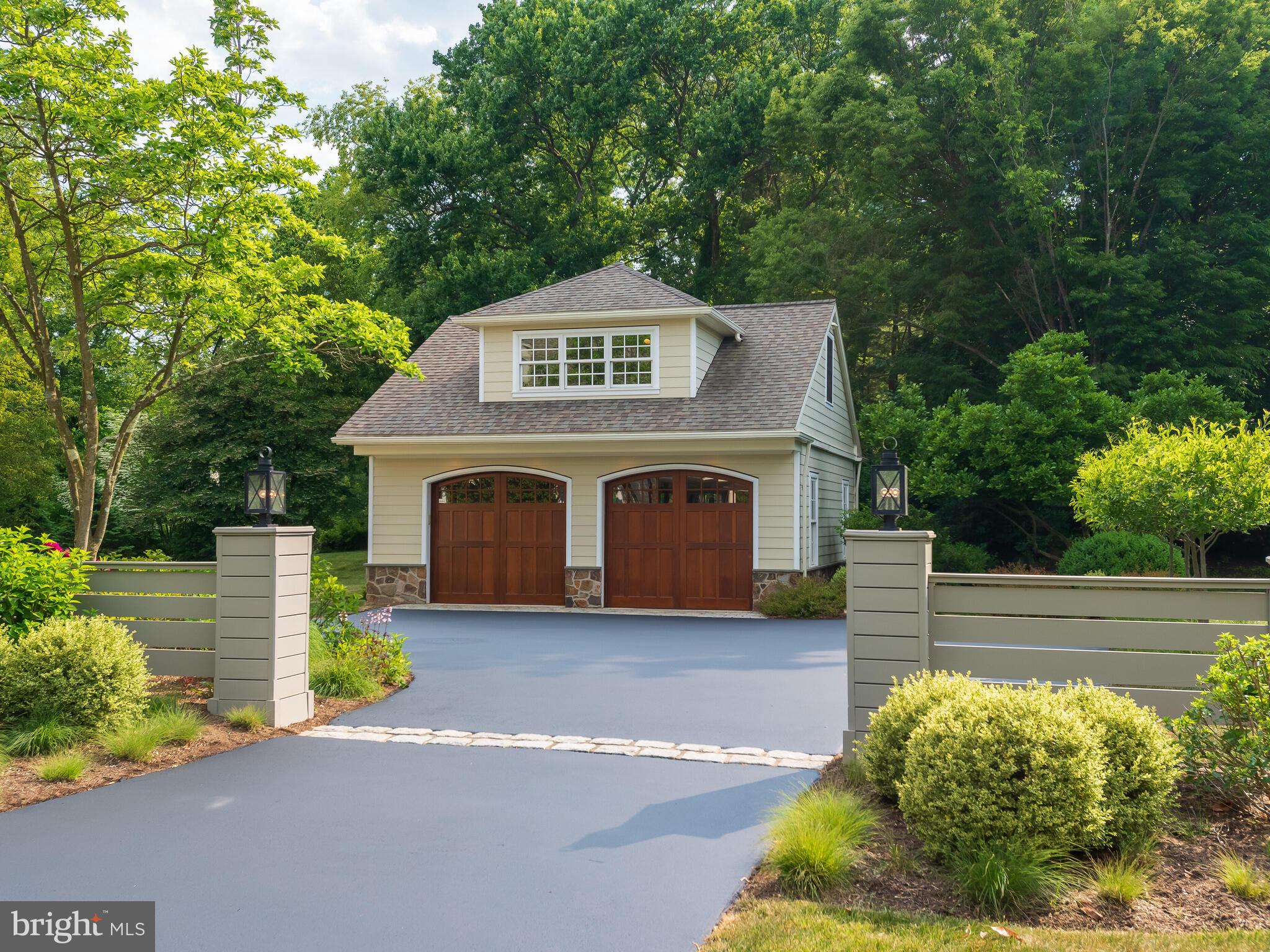 WATERFORD - Residential