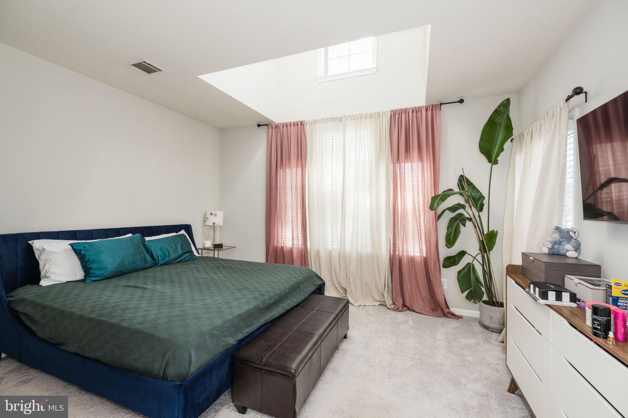 KINGSTOWNE - Residential