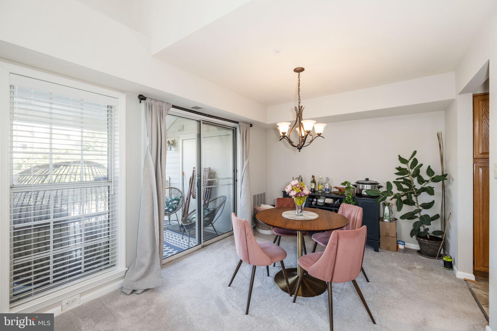 KINGSTOWNE - Residential