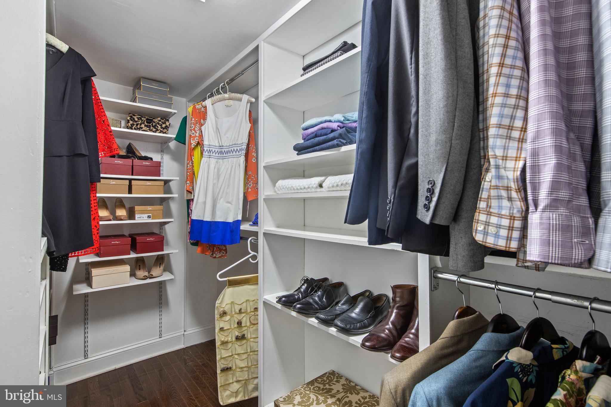 BEVERLY HILLS - Residential