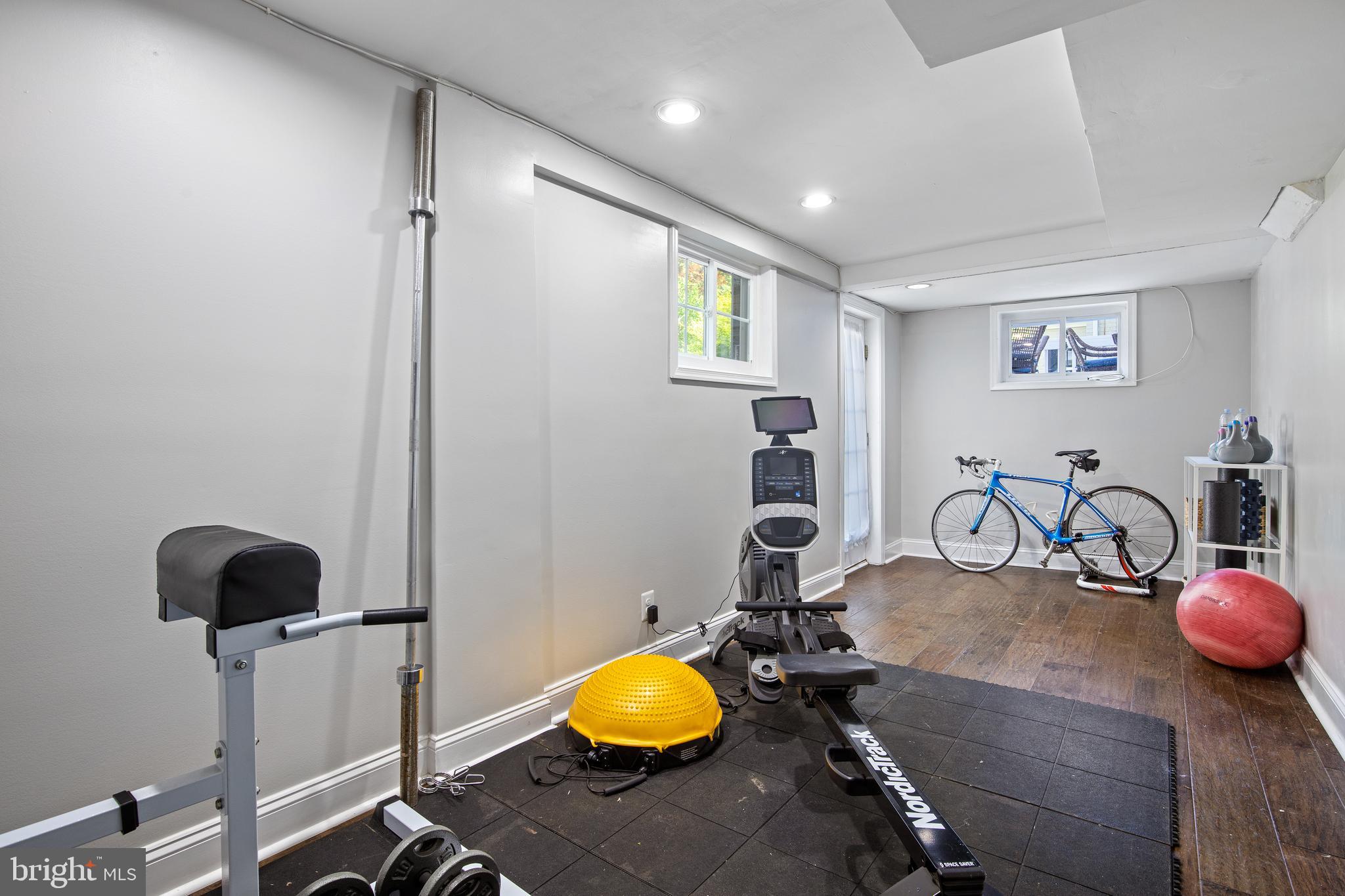 BEVERLY HILLS - Residential