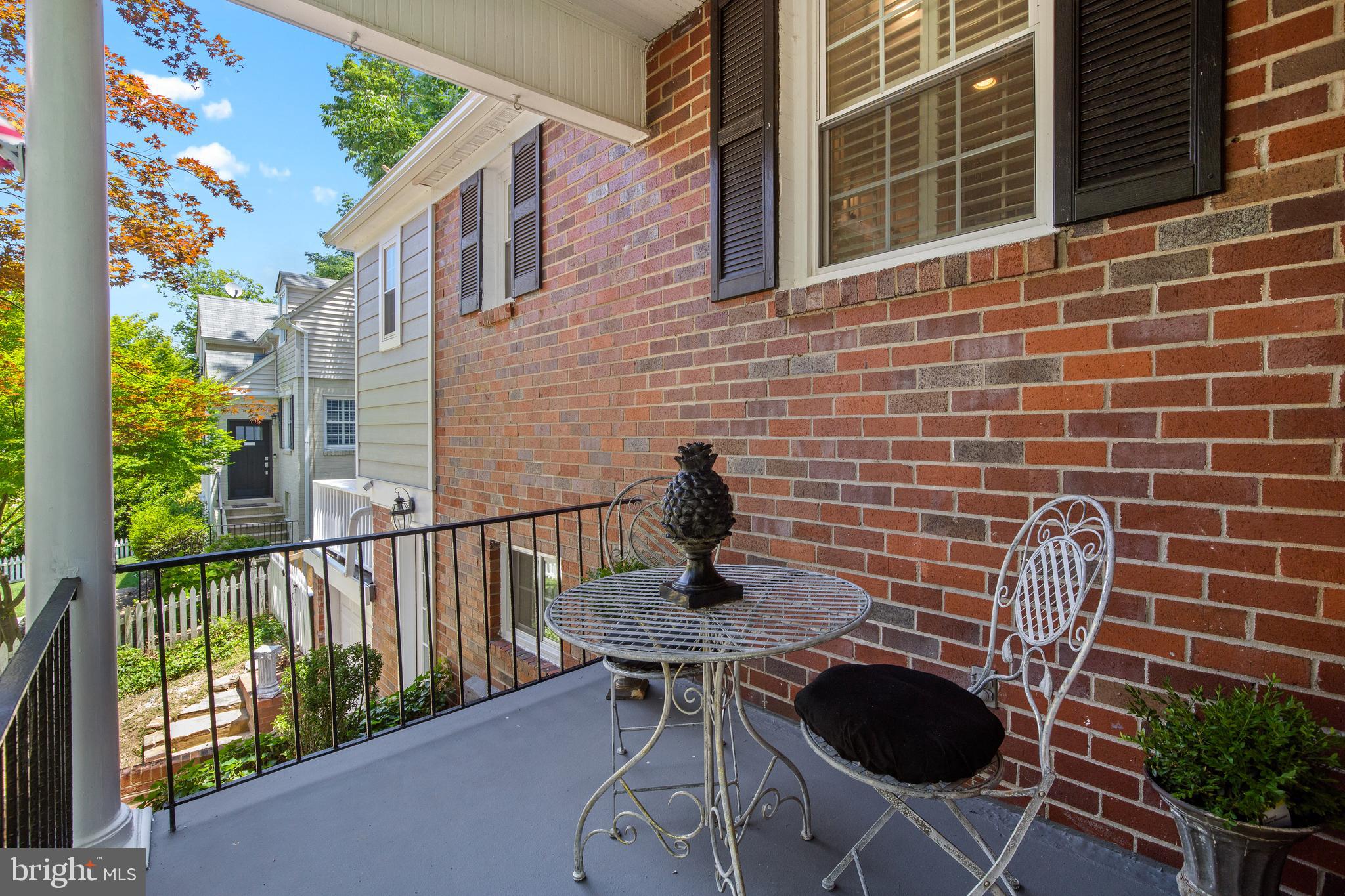 BEVERLY HILLS - Residential