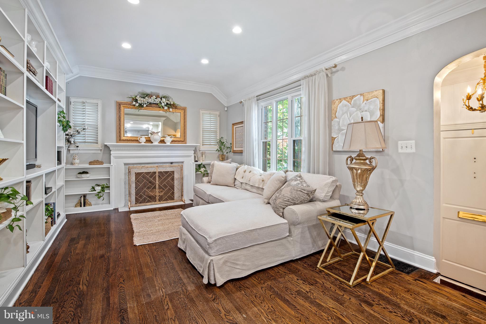 BEVERLY HILLS - Residential