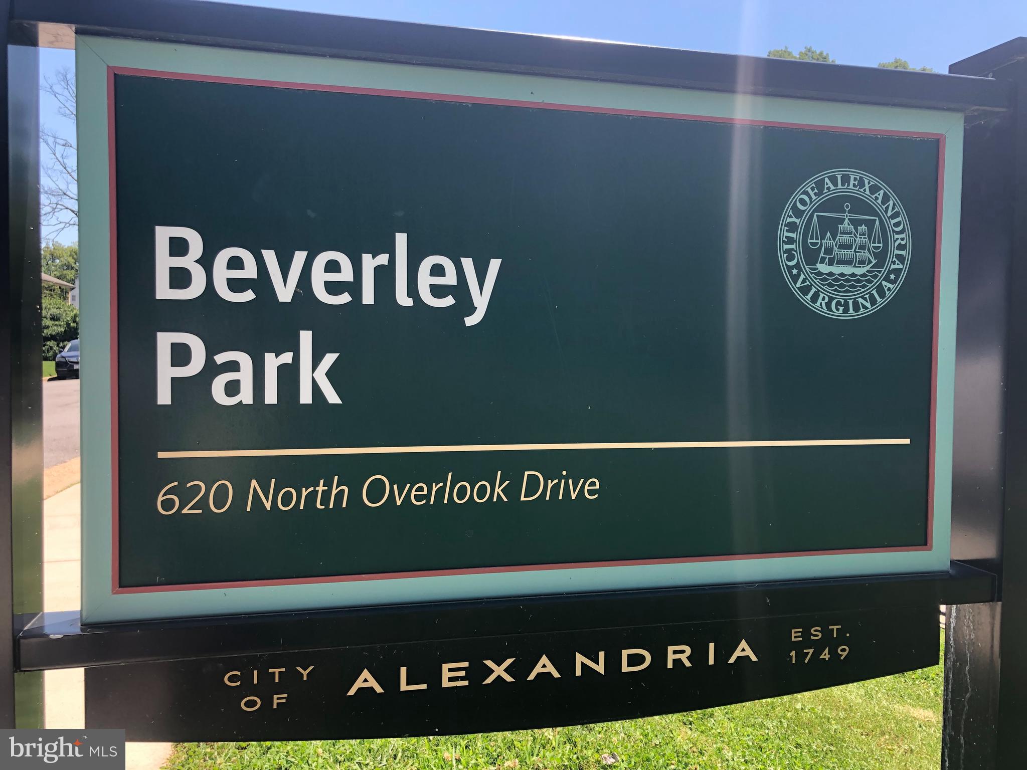 BEVERLY HILLS - Residential