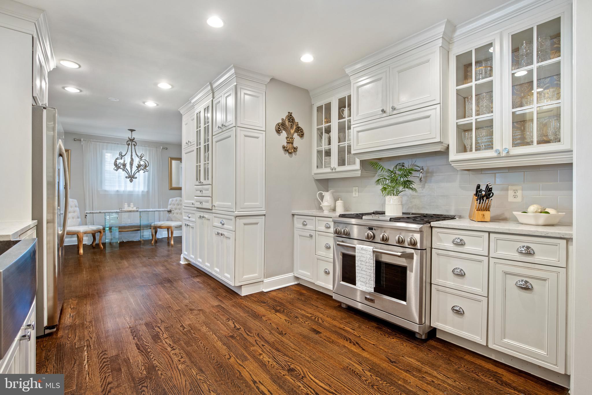 BEVERLY HILLS - Residential