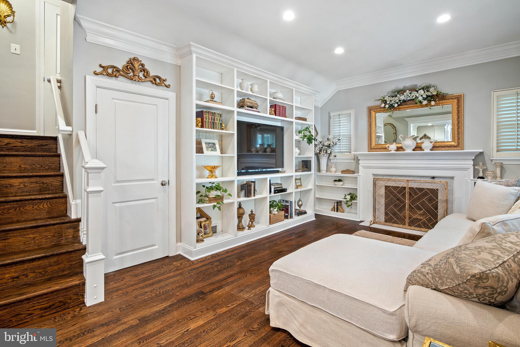 BEVERLY HILLS - Residential