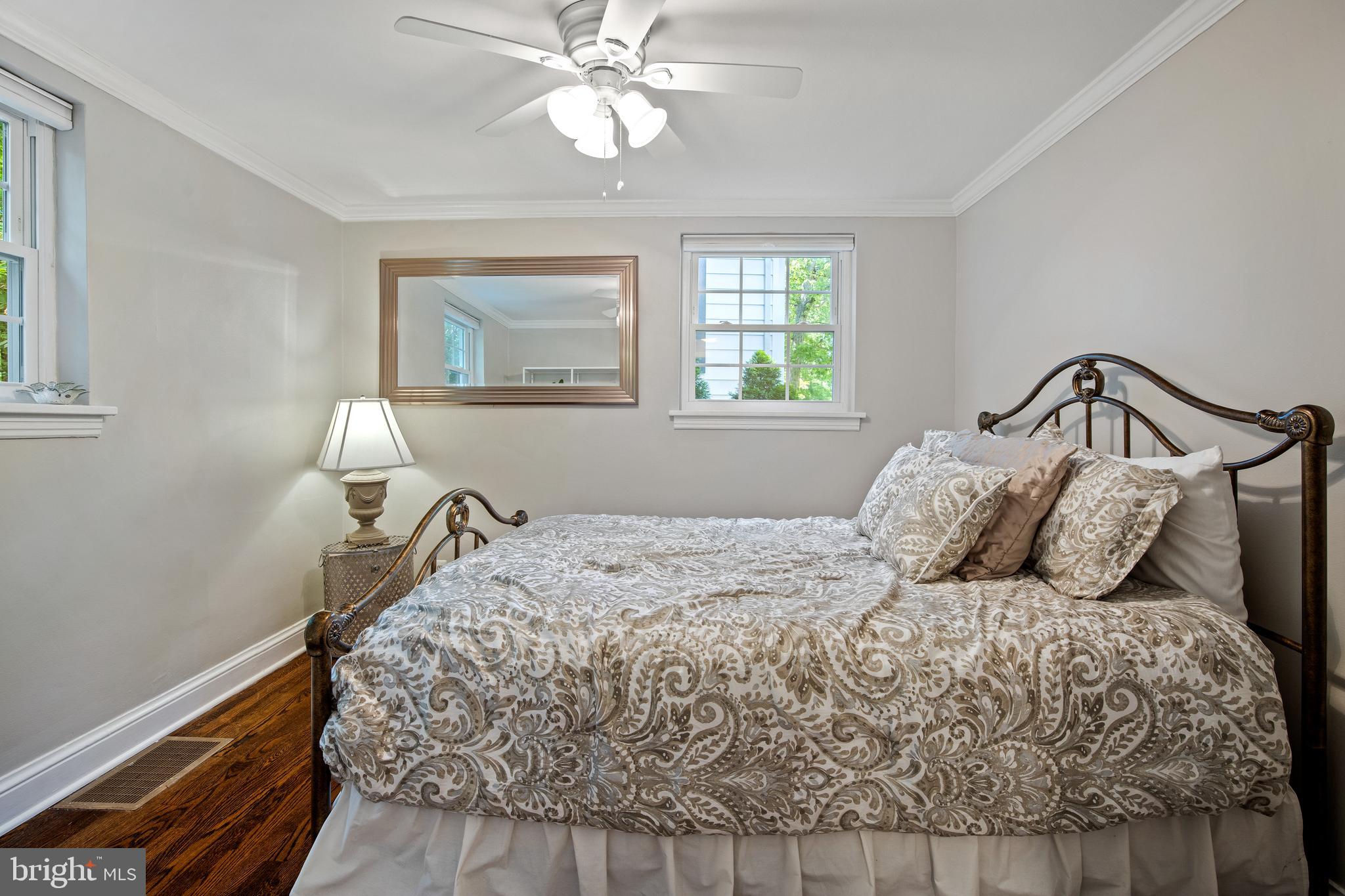 BEVERLY HILLS - Residential