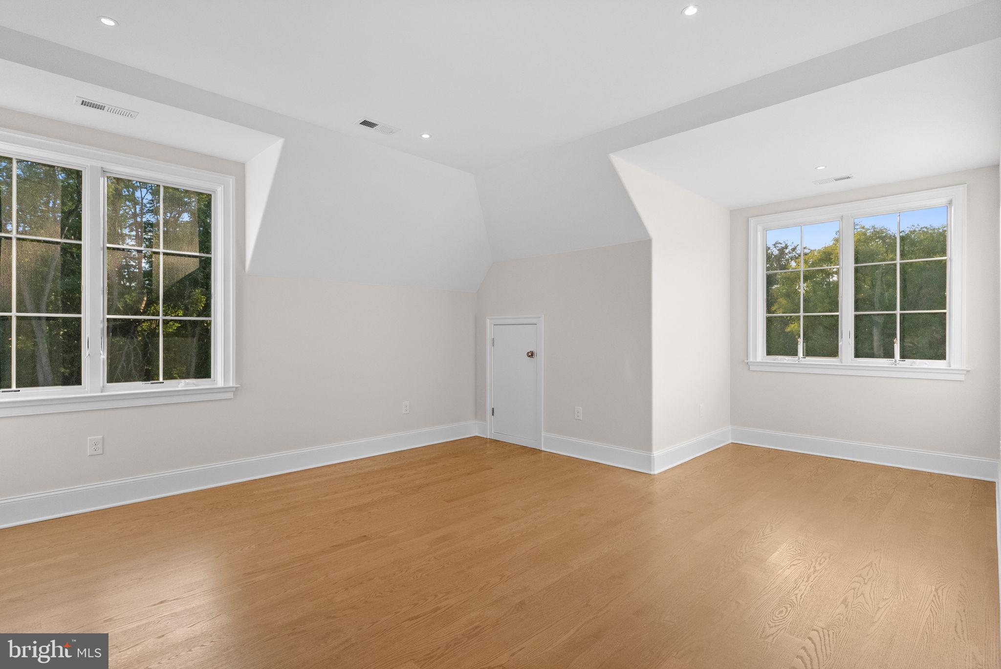 SUSSEX - Residential