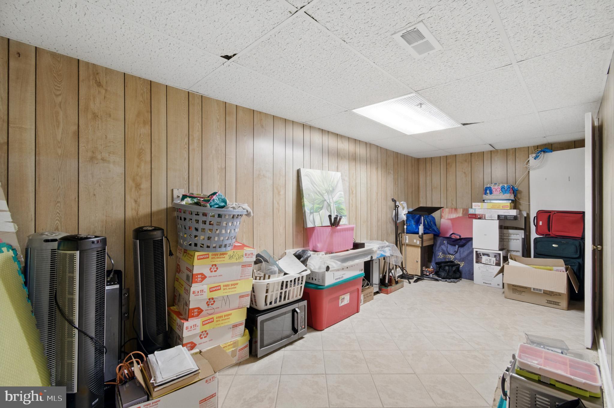 PT ROCKVILLE TWN RES 1 - Residential