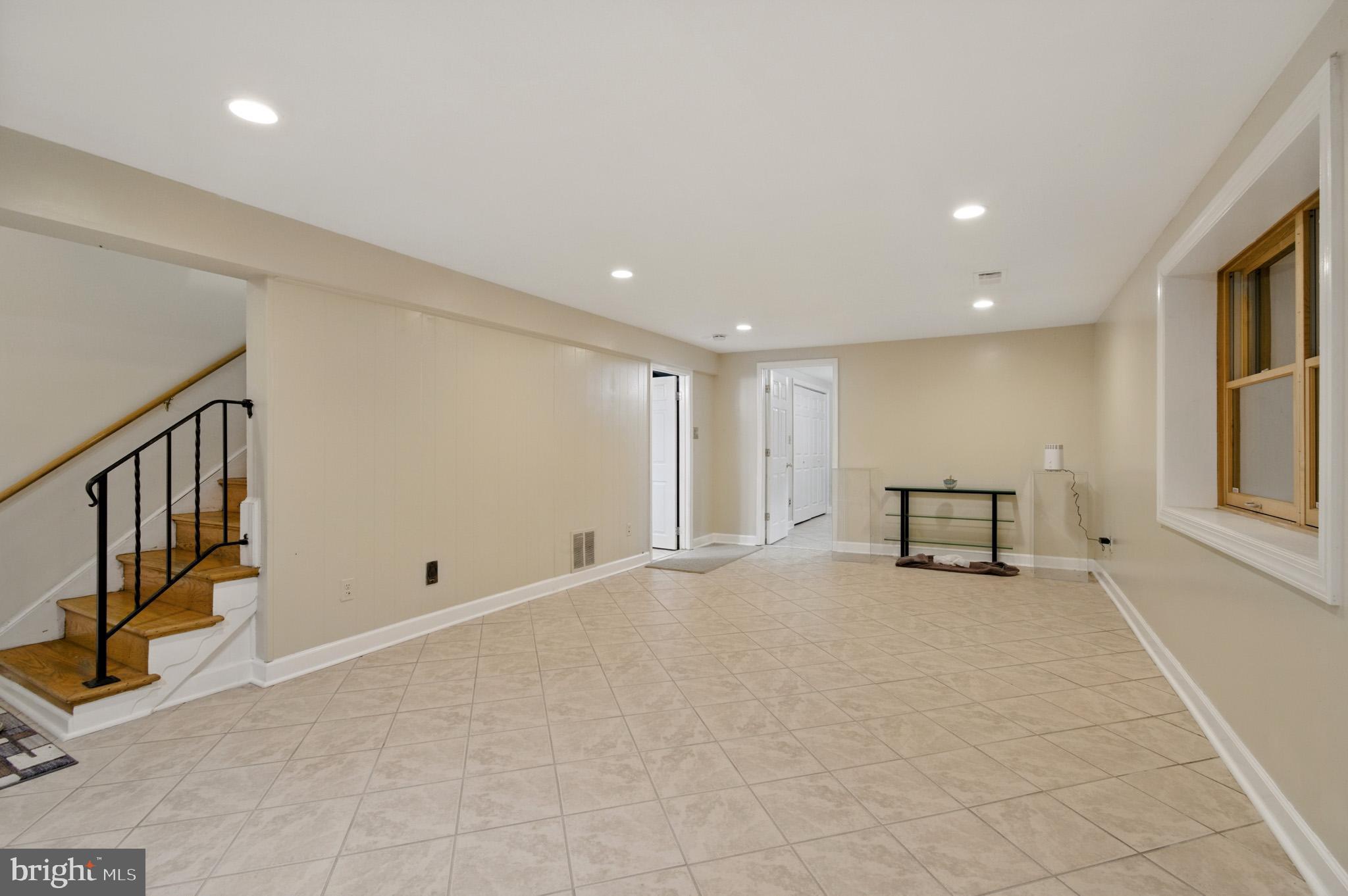 PT ROCKVILLE TWN RES 1 - Residential