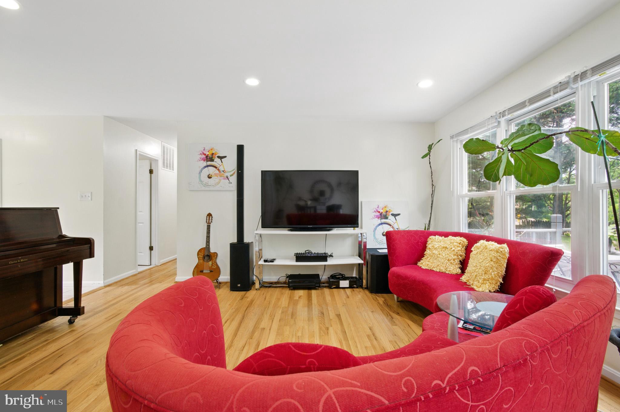 PT ROCKVILLE TWN RES 1 - Residential