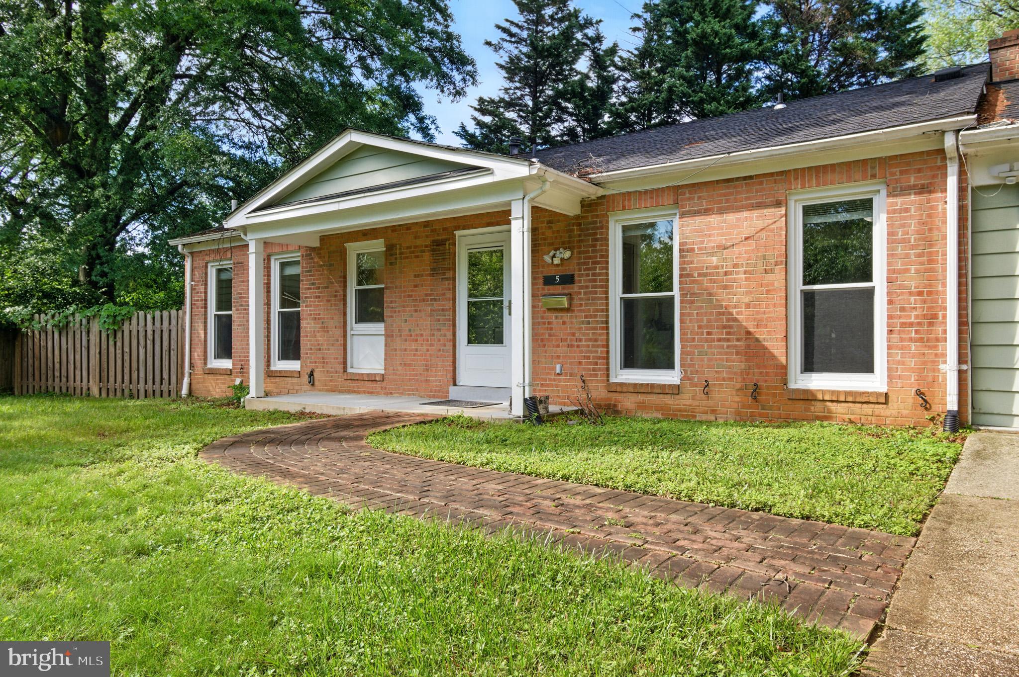 PT ROCKVILLE TWN RES 1 - Residential