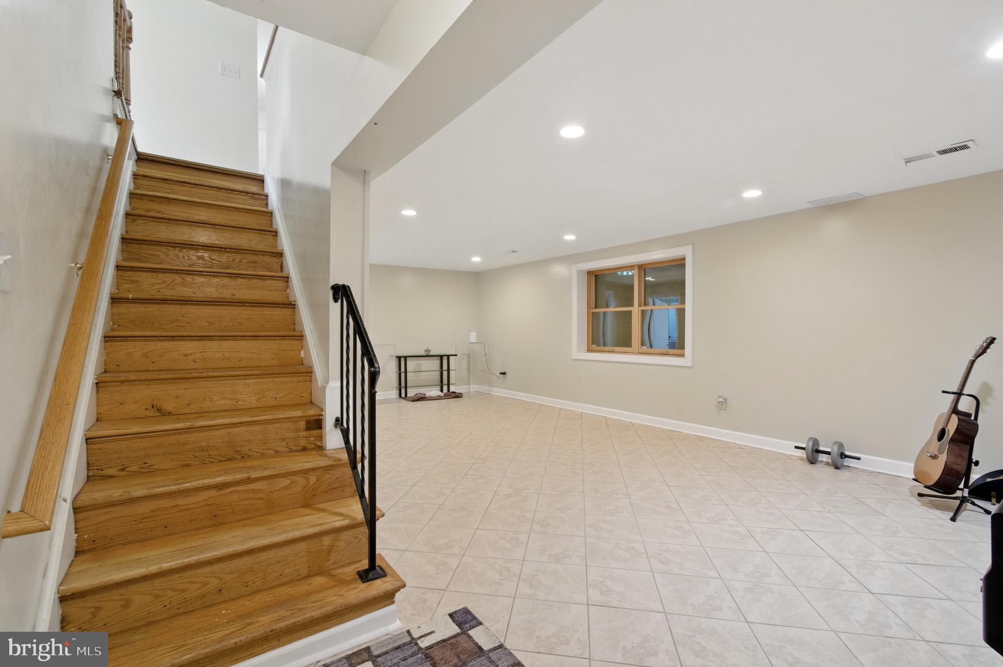 PT ROCKVILLE TWN RES 1 - Residential