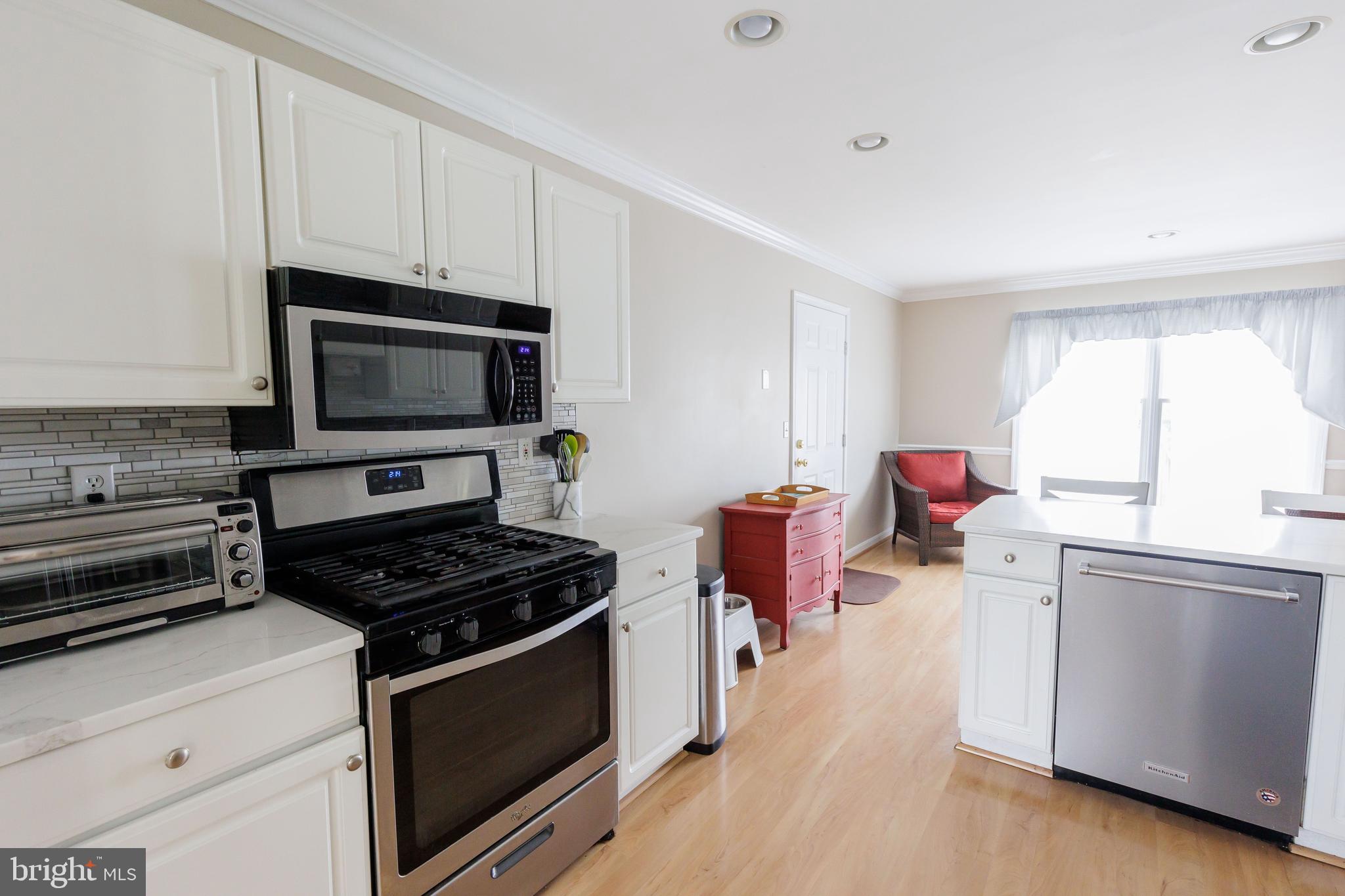 BAY MEADOWS - Residential