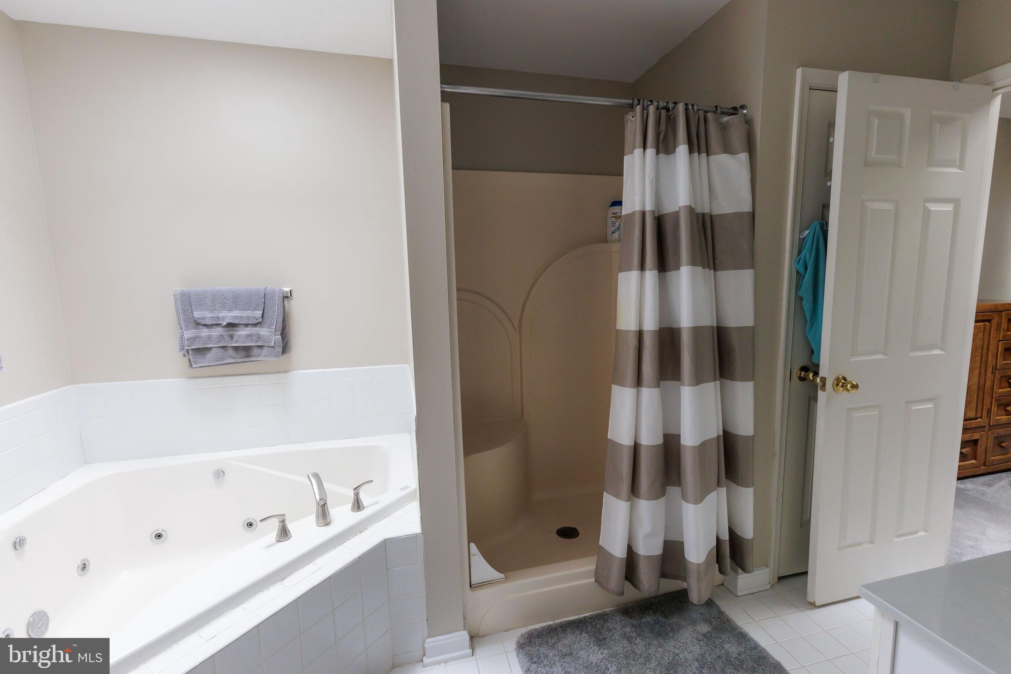 BAY MEADOWS - Residential