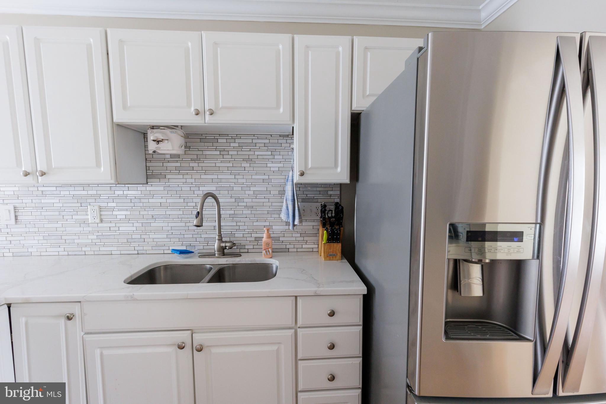 BAY MEADOWS - Residential