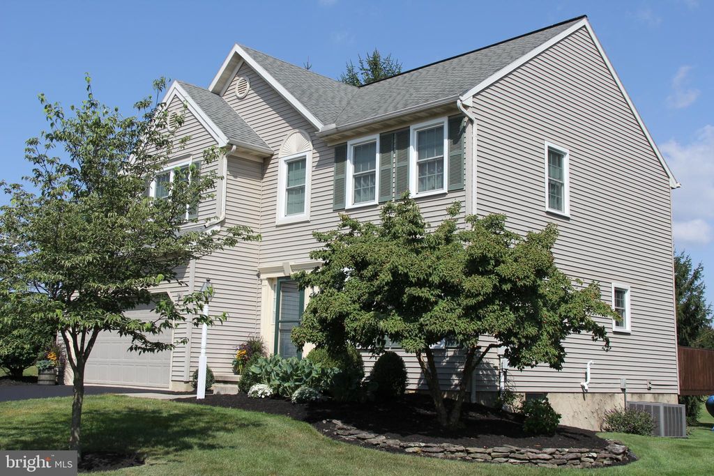 Photo of 702 FARNUM RD, LITITZ, PA 17543 (MLS # PALA2039662)