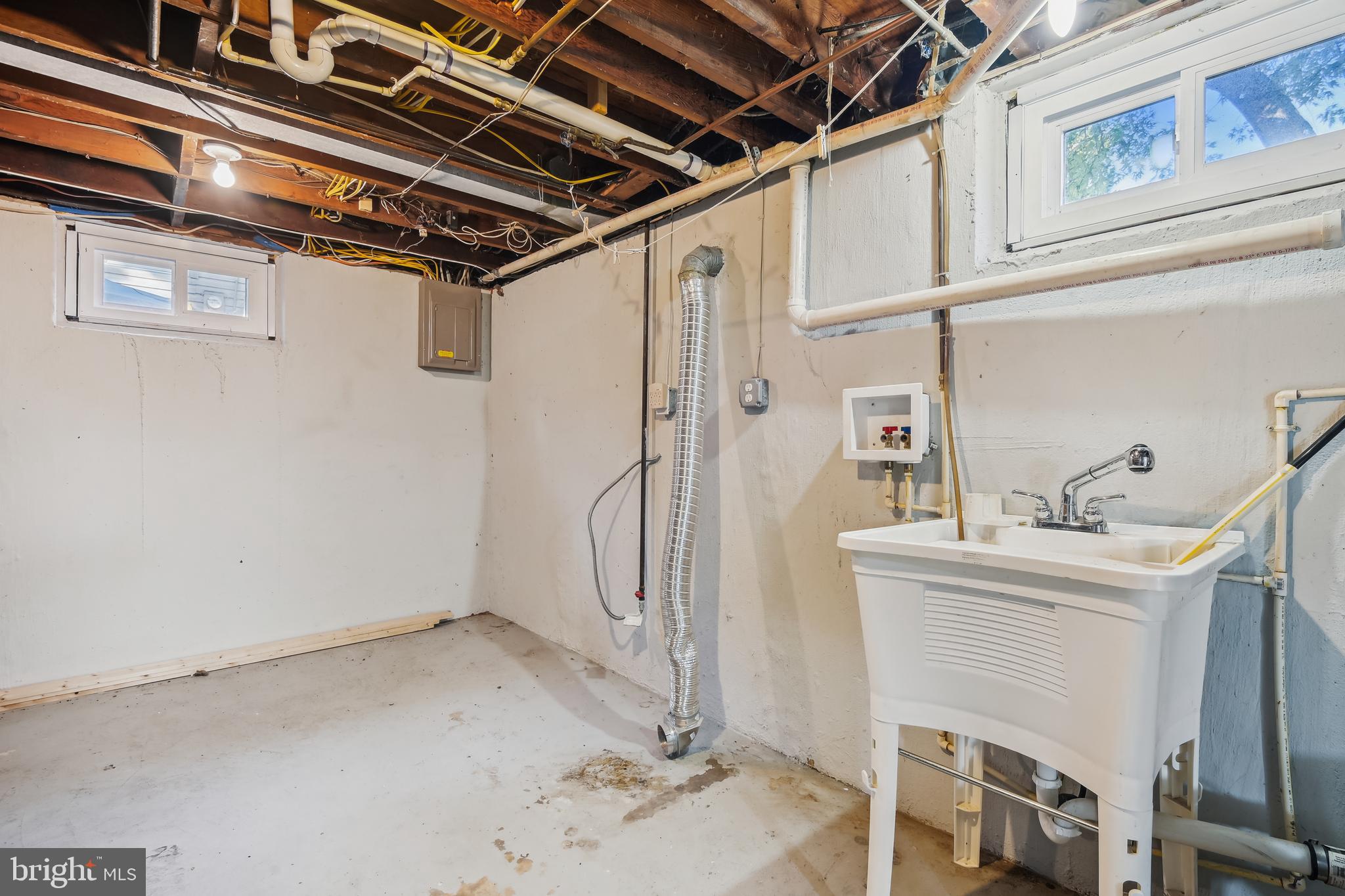 KIRK ACRES - Residential