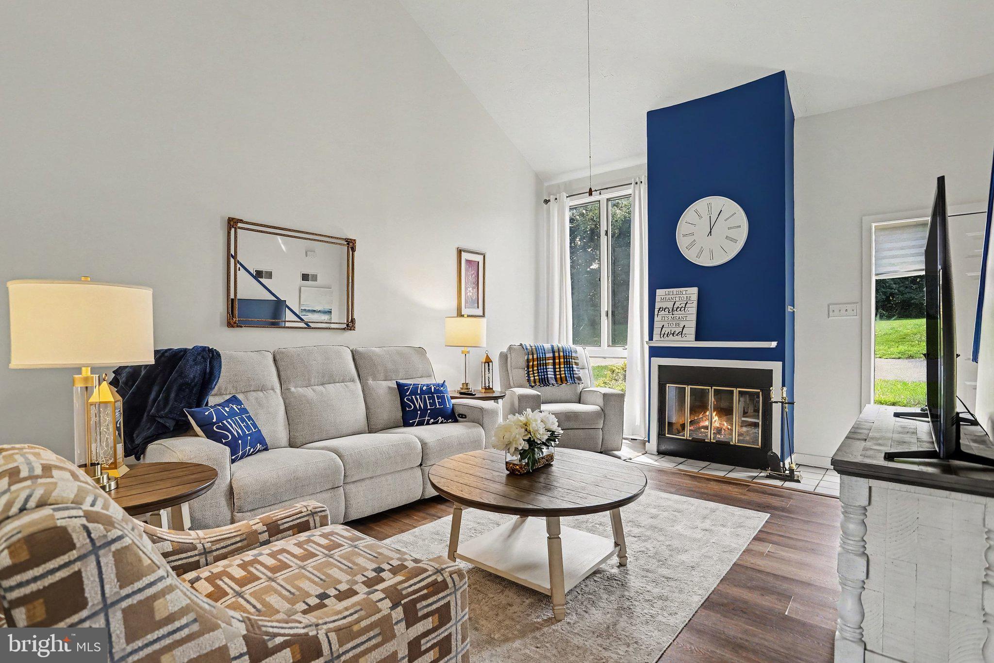 98 WESTVIEW MANOR 98