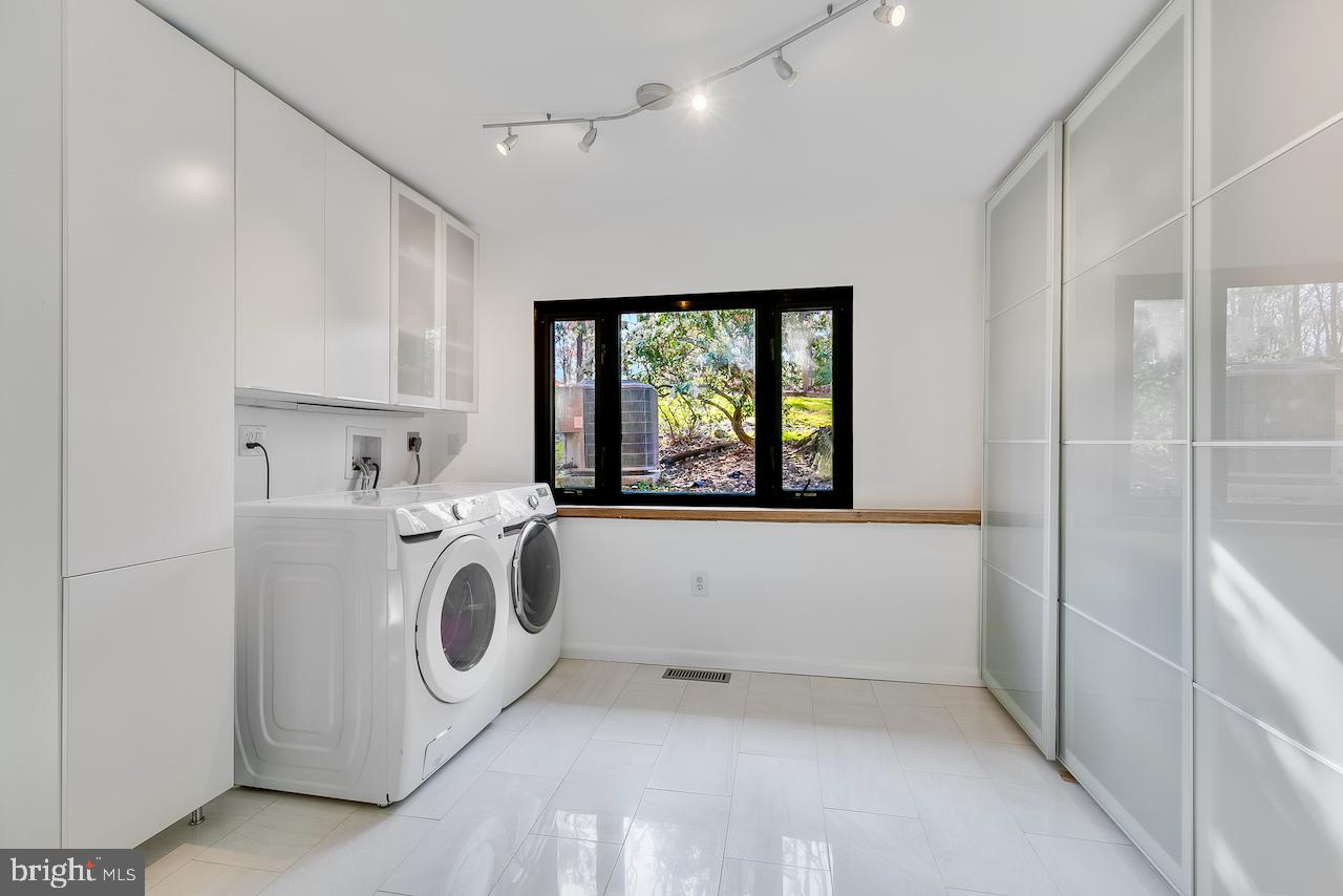 FOX VALE - Residential