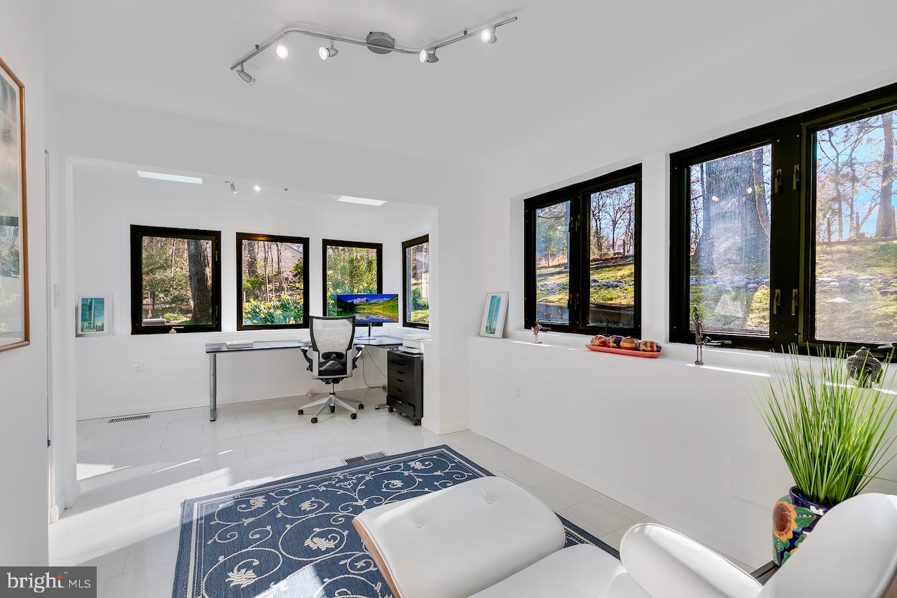 FOX VALE - Residential