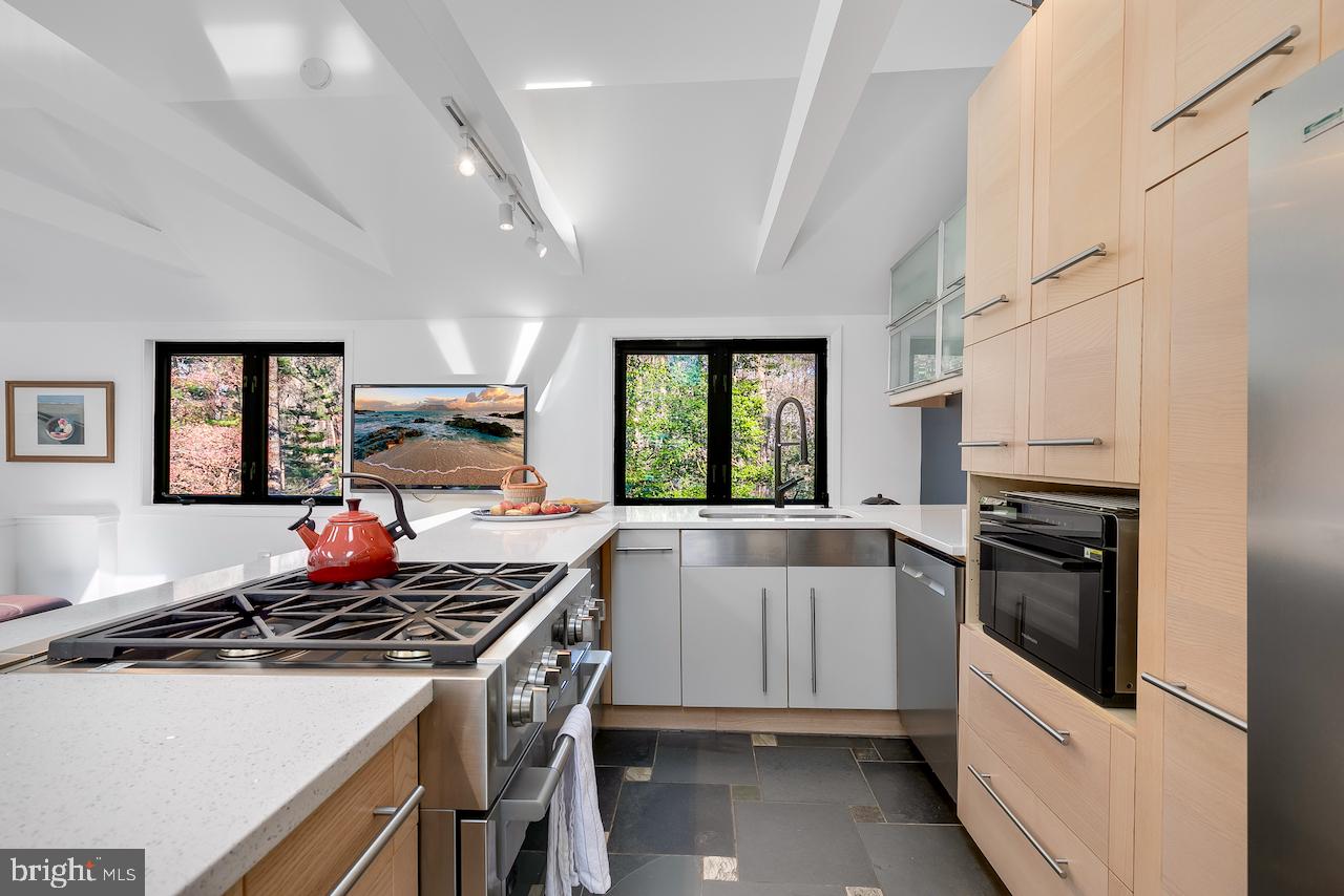 FOX VALE - Residential