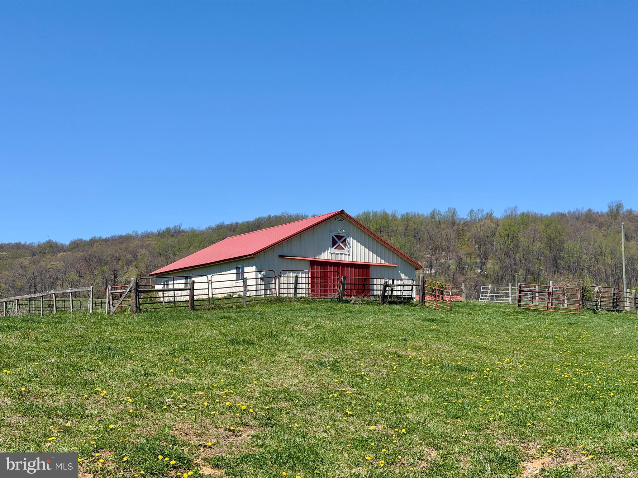 1901 MISTY MEADOWS LANE