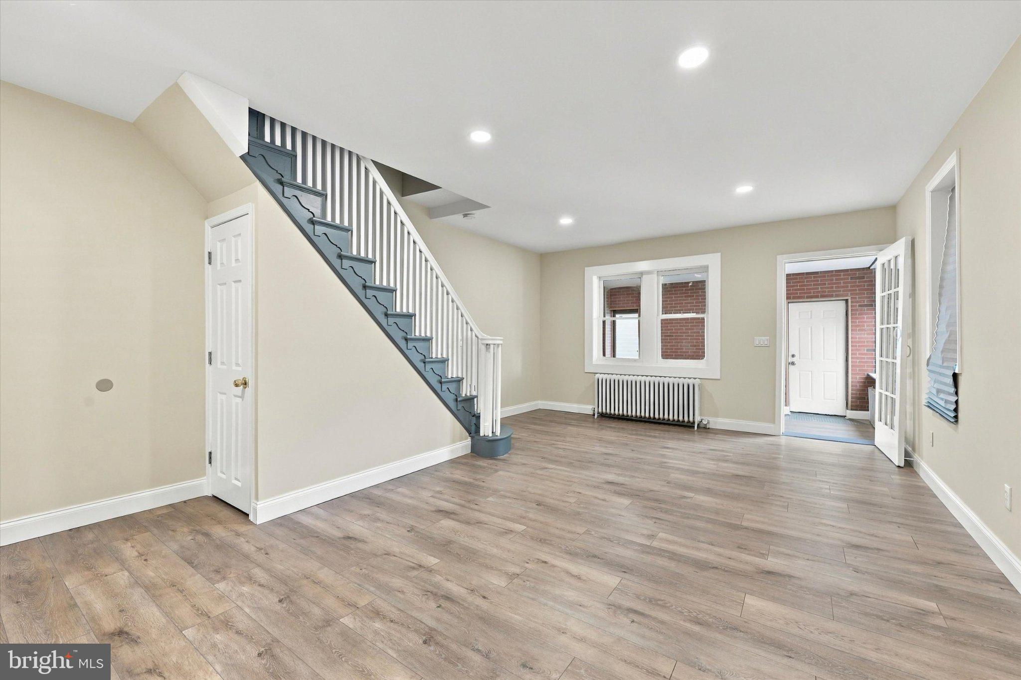 227 LINDLEY AVENUE