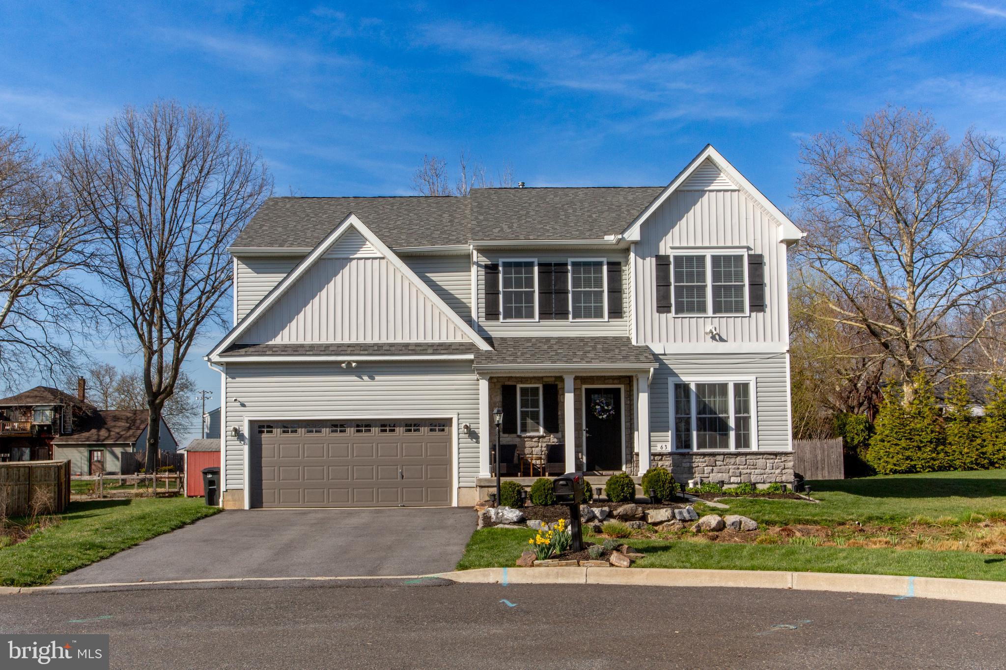 63 OXFORD RIDGE COURT