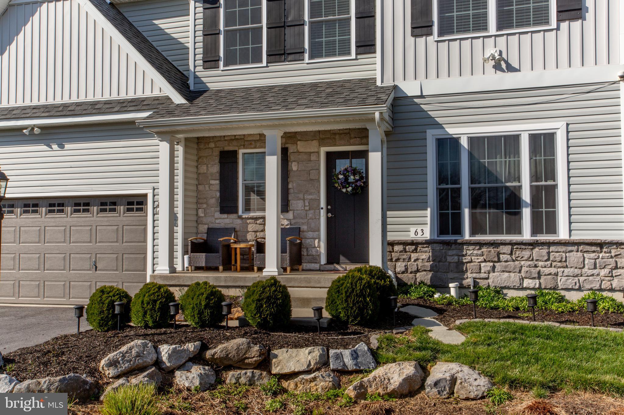 63 OXFORD RIDGE COURT