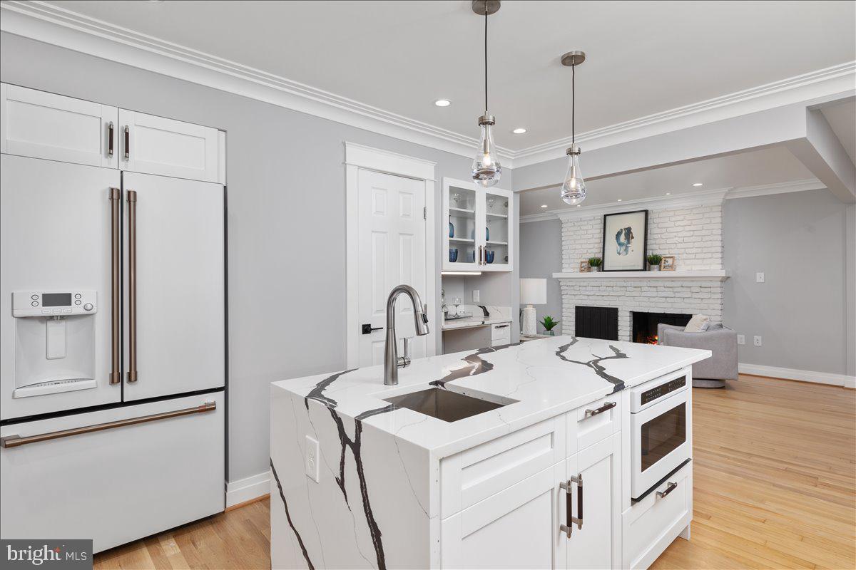 FERRY POINT ESTATES - Residential