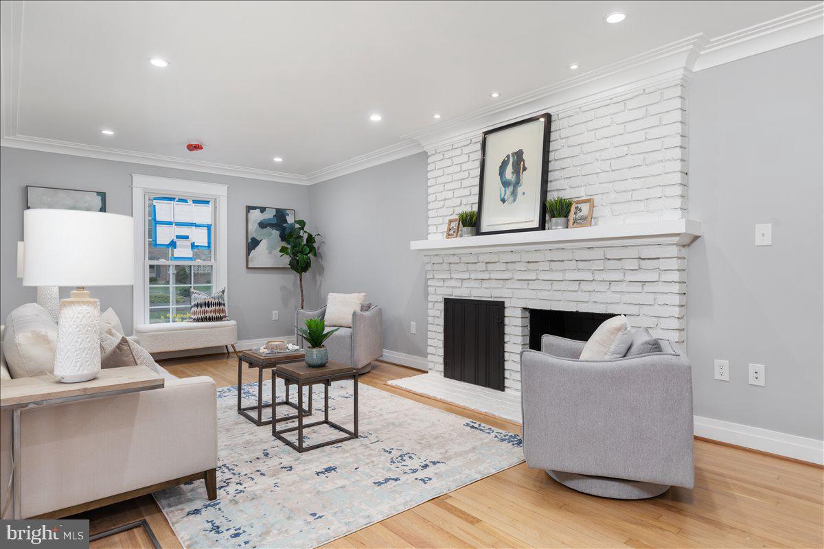 FERRY POINT ESTATES - Residential