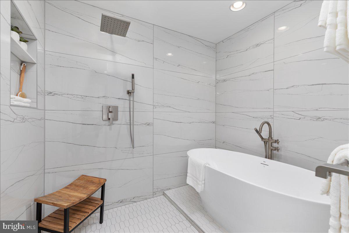 FERRY POINT ESTATES - Residential