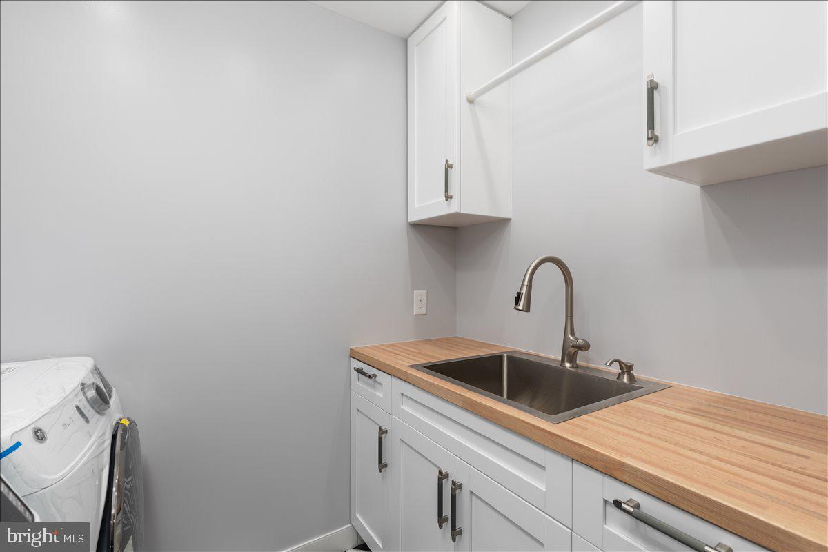 FERRY POINT ESTATES - Residential