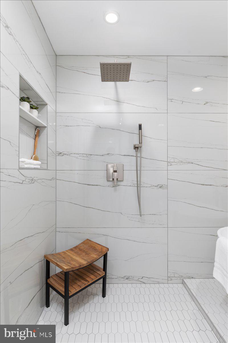 FERRY POINT ESTATES - Residential