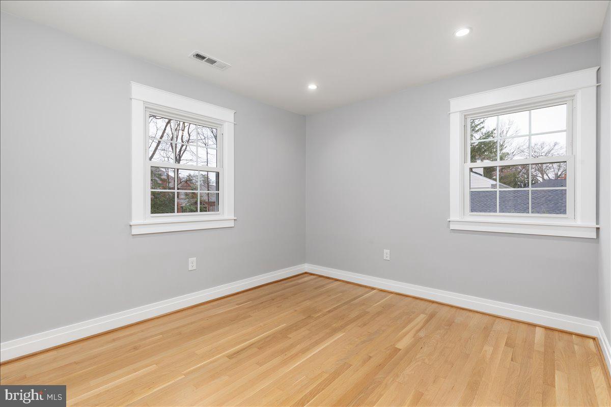 FERRY POINT ESTATES - Residential