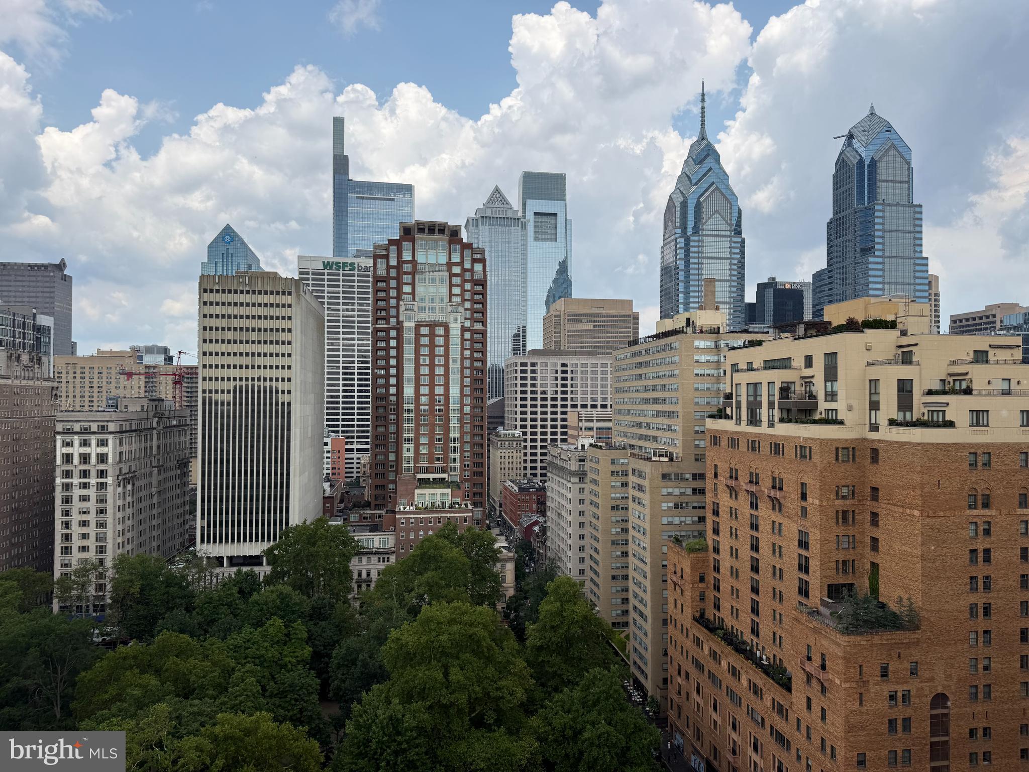 1810 RITTENHOUSE SQUARE 18 2005