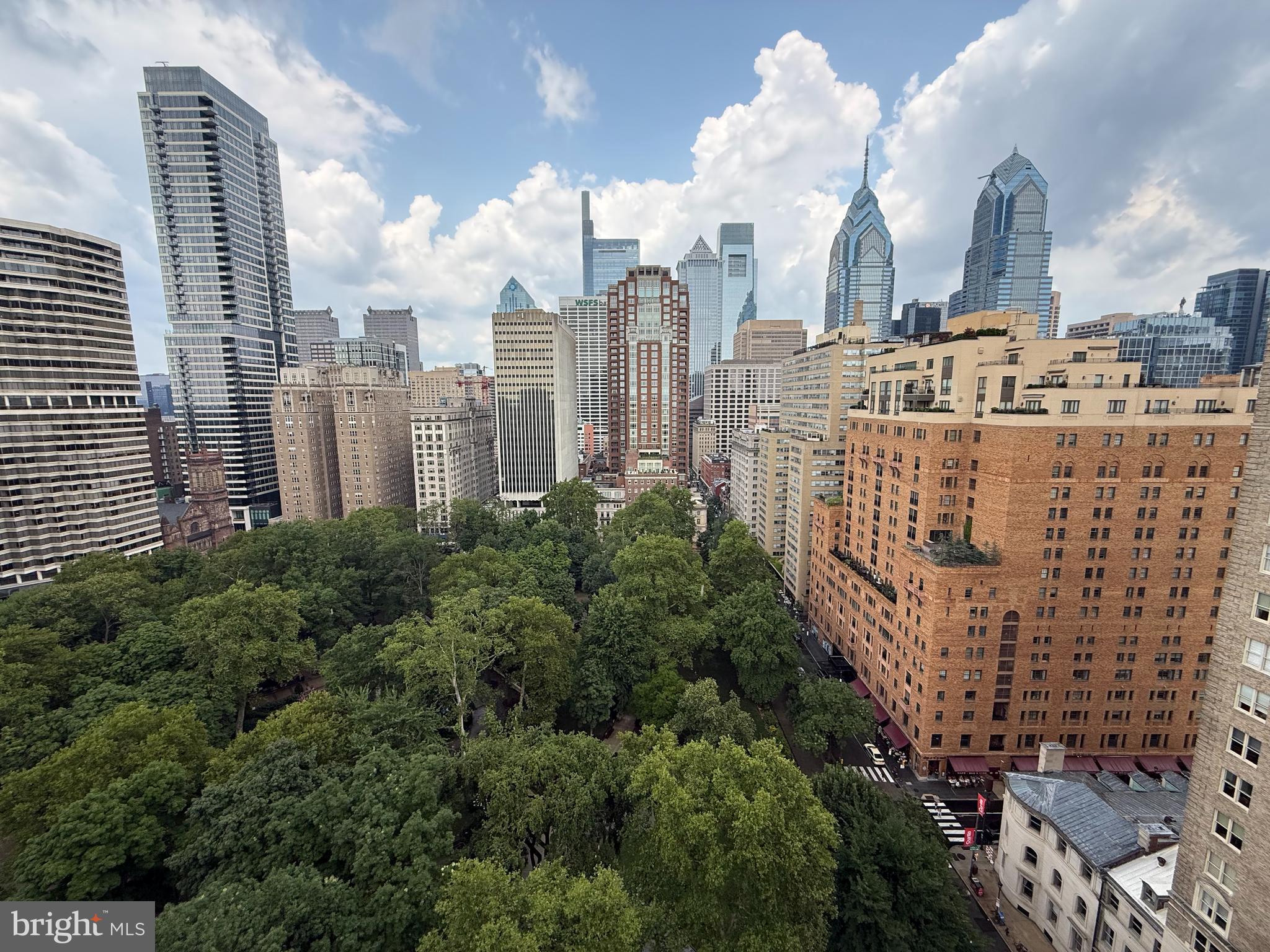 1810 RITTENHOUSE SQUARE 18 2005